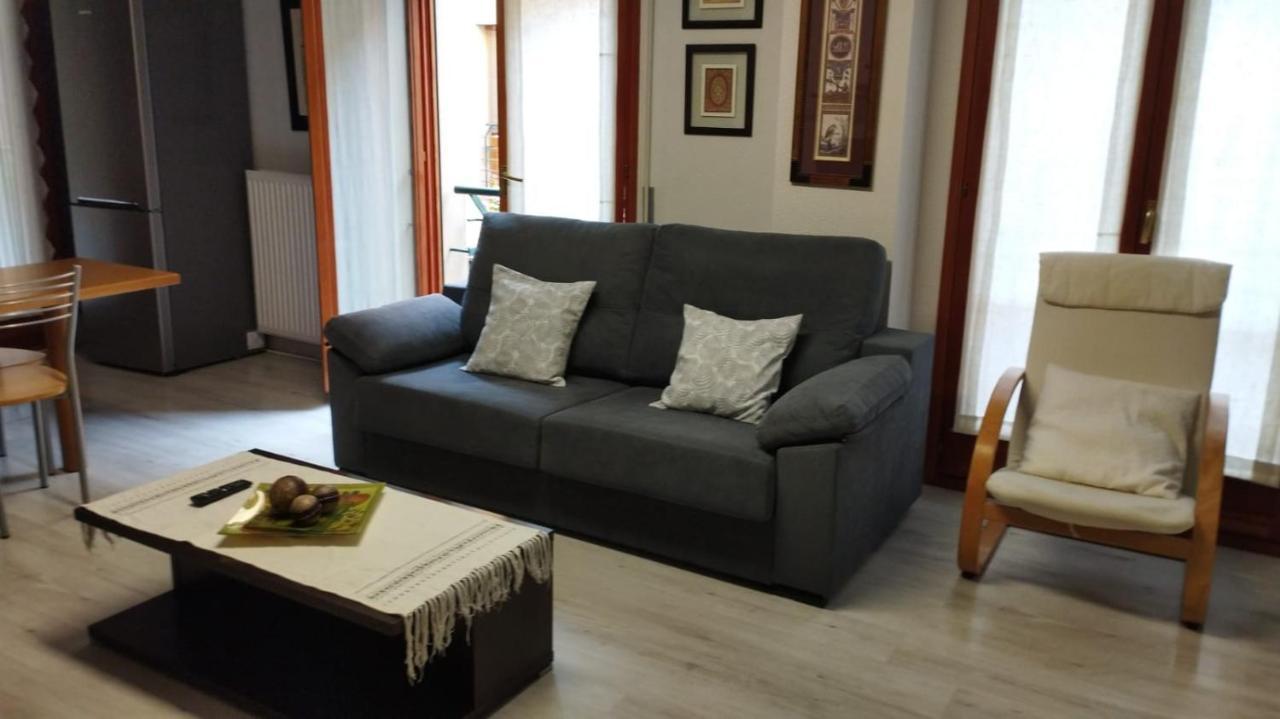 Sansoain Jaca Apartment Exterior photo